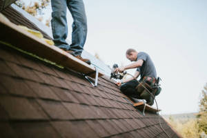 Local Roofers in Mary Holmes, MS